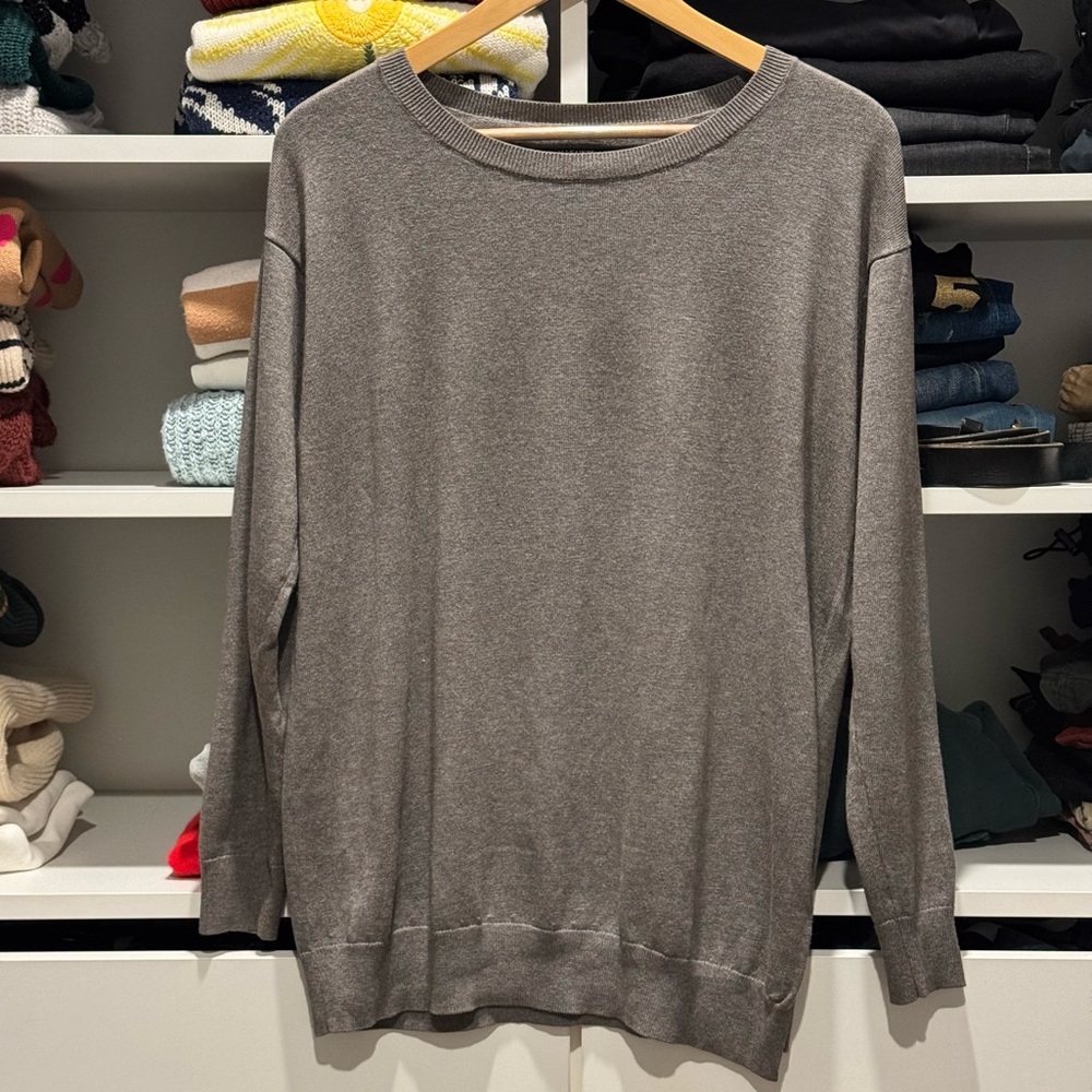 Gray Crewneck Women's Sweater - Classic Lightweight Knit
